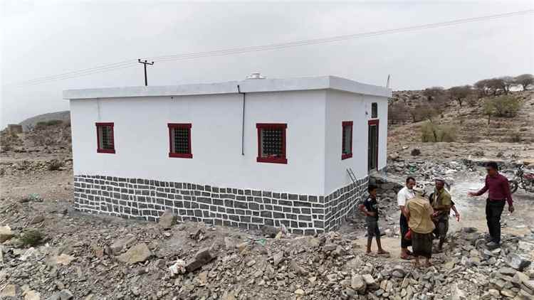 بدعم كويتي.. مؤسسة الجبل التنموية تواصل تنفيذ مشروع وحدة النور الصحية في ردفان