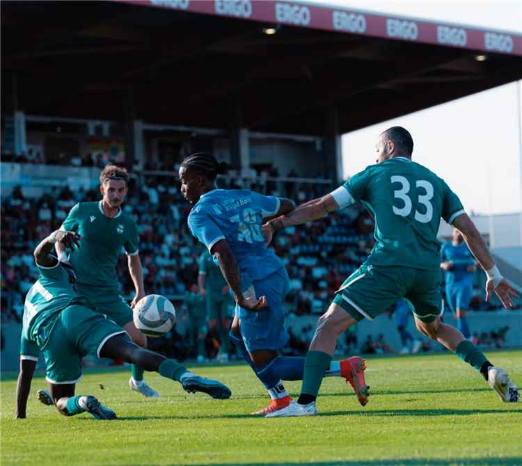 الهلال السعودي يتعادل مع الأهلي القطري في آخر مبارياته الودية بالنمسا