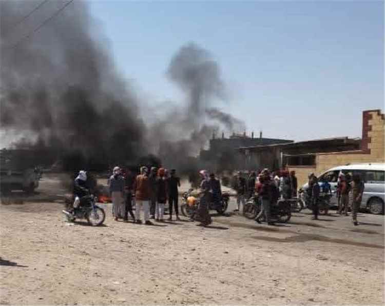 الغضب يتصاعد في مدينة الرقة السورية .. أزمة تبديل العملة تشعل الشوارع