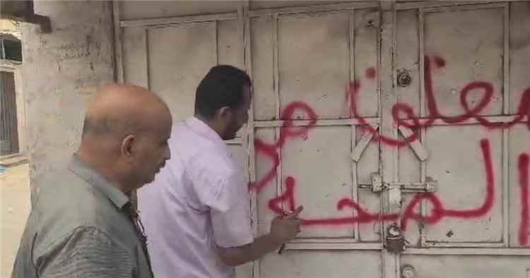 مدير الصيدلة بعدن يؤكد مواصلة الحملة الرقابية لضبط الصيدليات المخالفة واتخاذ إجراءات صارمة بحق المخالفين