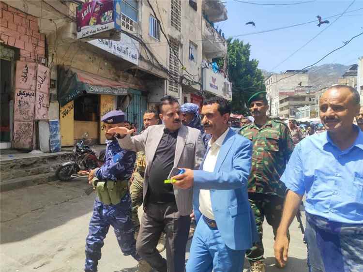 لجنة تنظيم الأسواق تنهي المرحلة الأولى من إزالة العشوائيات وتنتقل إلى مناطق جديدة