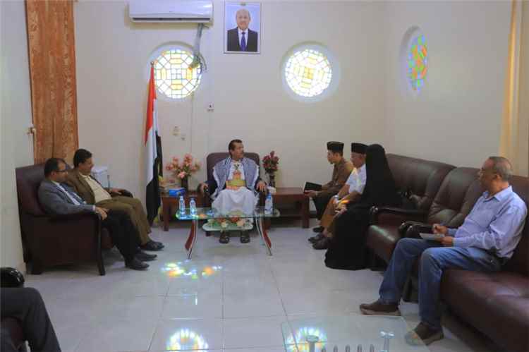 وكيل مأرب يبحث مع جمعية رحمانية الإندونيسية تعزيز الشراكة الإنسانية