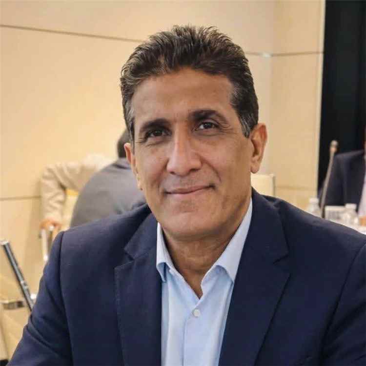 سياسي عدني : الشماتة بسقوط الشهداء سقوط في الكرامة والضمير والأخلاق