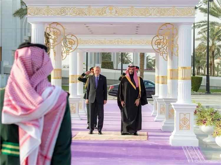 أردوغان يتوجه إلى السعودية للمشاركة في قمة ثلاثية مع ولي العهد السعودي ورئيس وزراء باكستان
