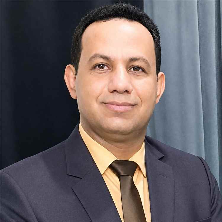 كاتب سياسي يكشف عن استراتيجية حوثية خطيرة تستهدف الجنوب