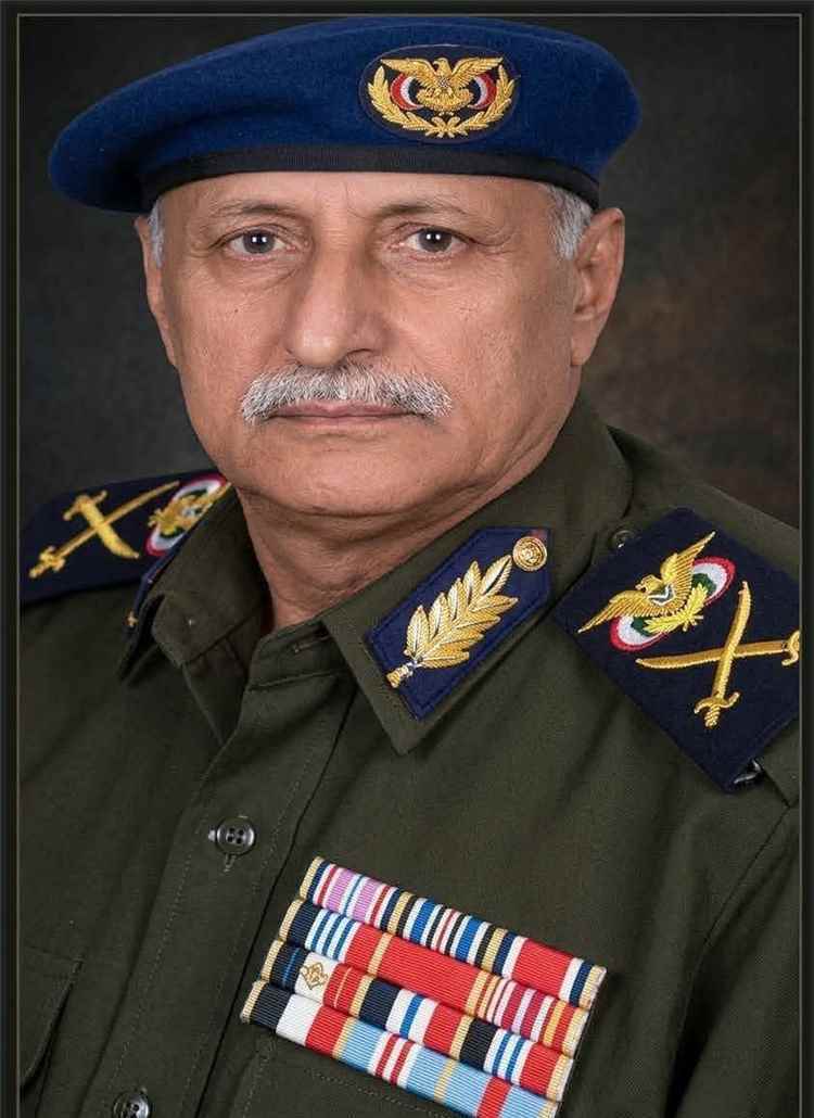 مدير عام أمن أبين يعزي في وفاة اللواء صالح علي عبدالحبيب ويشيد بمسيرته الوطنية والأمنية