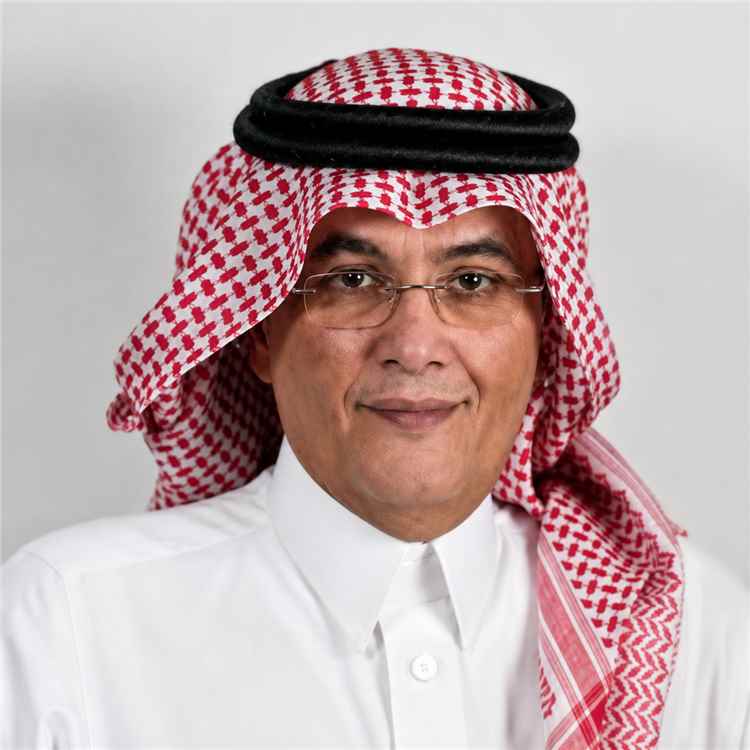 كاتب سعودي: اتساع عمليات الجيش اليمني رسالة حاسمة.. الدولة تستعيد احتكار السلاح والـ.ـحوثي يزداد انكشافًا