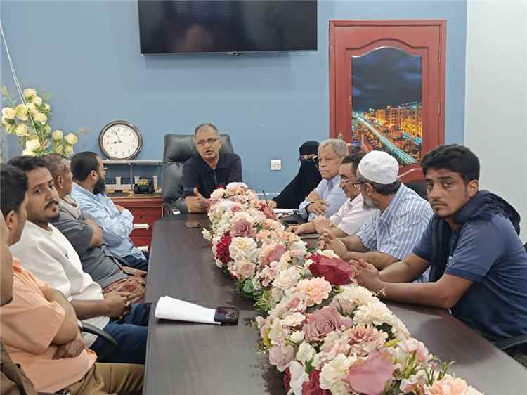 مدير عام المعلا يلتقي ملاك المنشآت والمستودعات التجارية لتعزيز اشتراطات الأمن والسلامة
