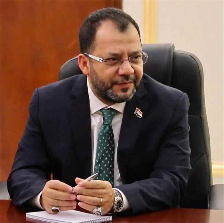 وزير الكهرباء: استهداف الكهرباء والمياه والمرافق الحيوية عدوانٌ مباشرٌ على المواطن اليمني