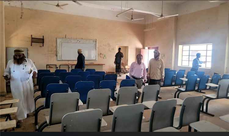 لحج..مدير عام طور الباحة يستقبل المهندس المختص بإعادة تأهيل وتأثيث كلية طور الباحة الجامعية