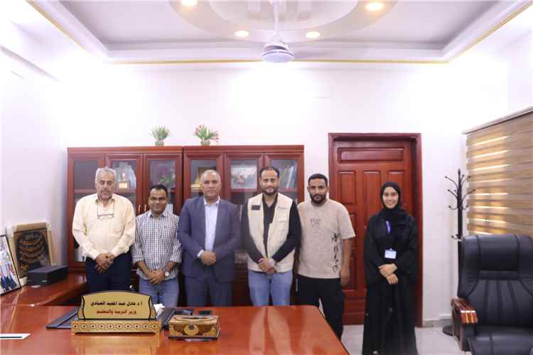 وزير التربية العبادي يبحث مع منظمة هاند كاب الدولية تعزيز التعاون في مجال التعليم الدامج