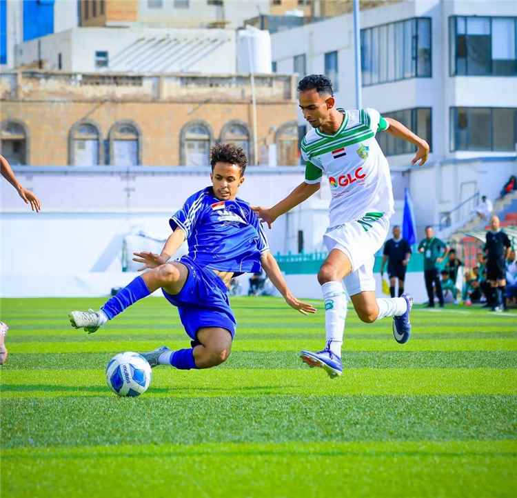 «الجولة العاشرة من الدوري اليمني لكرة القدم» اتحاد حضرموت يهزم شباب البيضاء .. والتعادل السلبي يحسم مواجهة وحدة صنعاء واليرموك