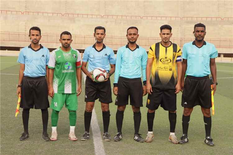 اتحاد حضرموت يفوز على شباب البيضاء بثلاثية نظيفة