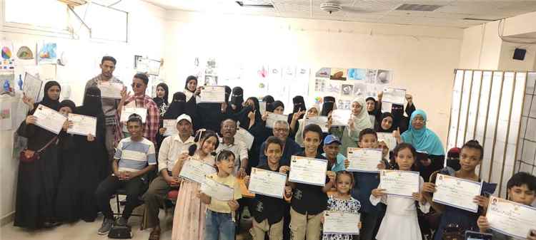 80 شابًا وطفلًا يخوضون تجربة فنية مجانية في المسرح والموسيقى والفنون التشكيلية في معهد جميل غانم
