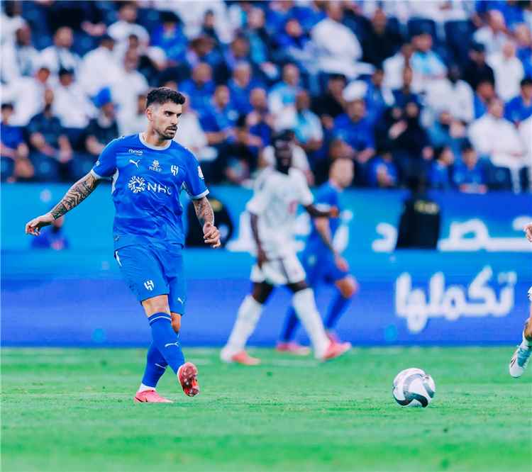 ثلاث ركلات جزاء... الهلال يبدأ مشواره في الدوري السعودي بفوز عريض على الفيصلي