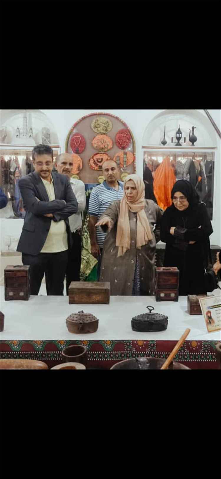 وزير الثقافة والسياحة يزور متحف البيت اليمني بعدن ويشيد بجهود الحفاظ على الموروث الشعبي