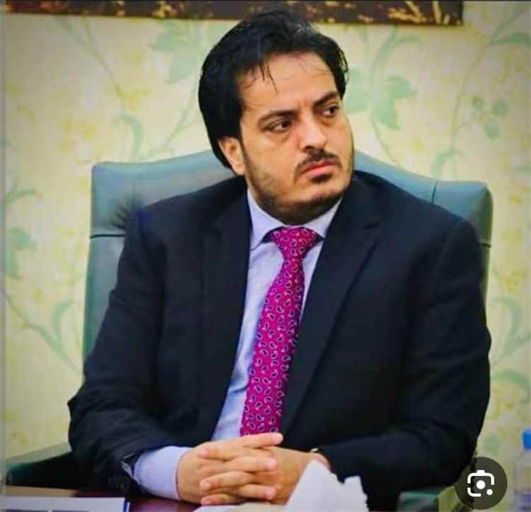 وزير الكهرباء السابق مانع بن يمين يعزي في وفاة وزير الصحة الأسبق عوض بامطرف