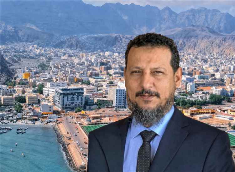 بالفيديو.. صحافي يحذّر من «قنابل موقوتة» تجوب شوارع عدن ويدعو المحافظ شيخ للتدخل