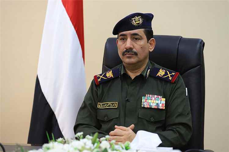 وزير الداخلية: الحـ.ـوثيون يقـ.ـاتلون معركتهم الأخيرة.. ووحدة القوات طريق استعادة الدولة
