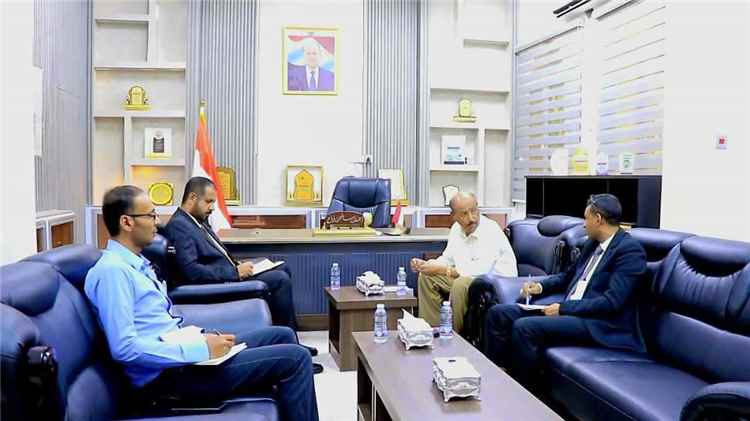 لقاء بسيئون يناقش احتياجات الكهرباء والتنمية بمديريات وادي حضرموت