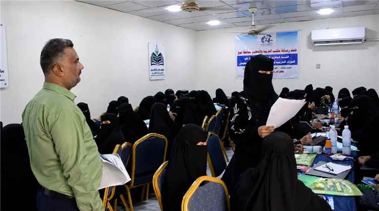 مدارس الرباط الأهلية بتبن تدشن دورة في الذكاء الاصطناعي لكادرها التعليمي