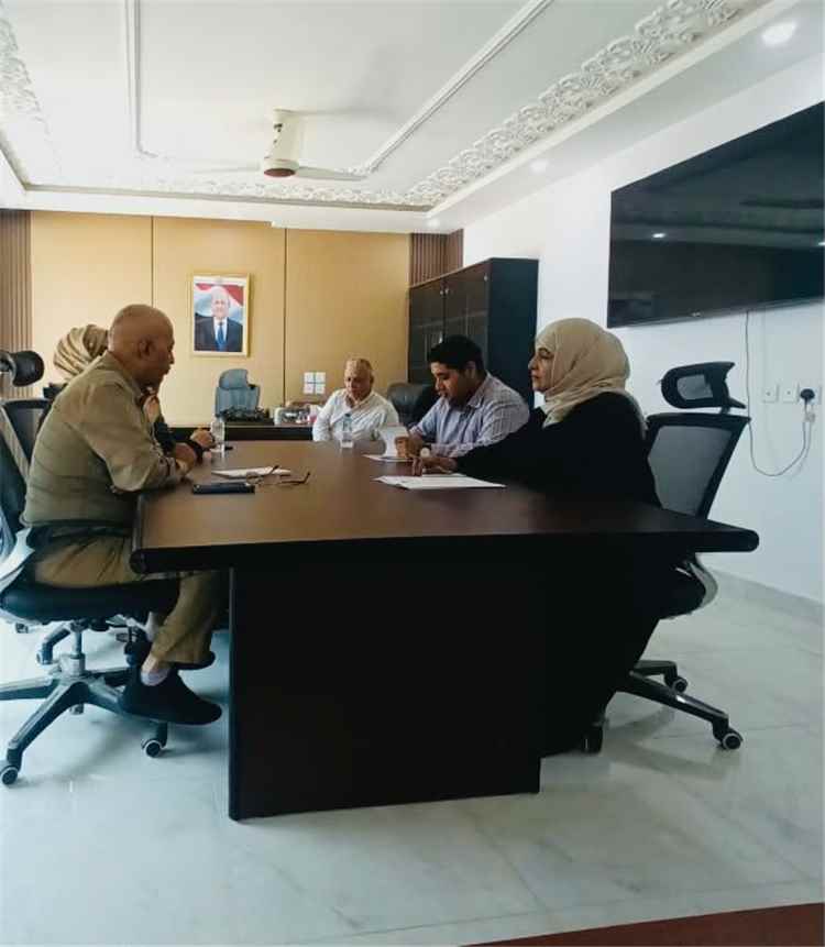الإدارة العامة للمرأة تبحث مع وزير المياه والبيئة تعزيز مشاركة المرأة في إدارة الموارد المائية والبيئية