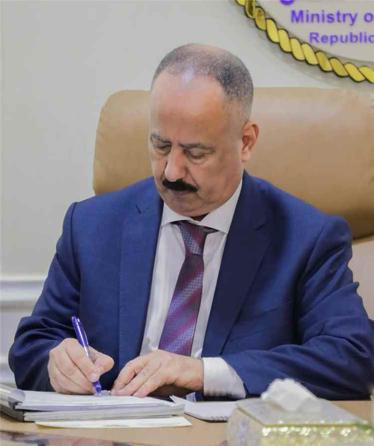 موظفو هيئة الطيران المدني يوجهون الشكر لوزير النقل ورئيس الهيئة تقديراً لقرارات تمكين الكفاءات