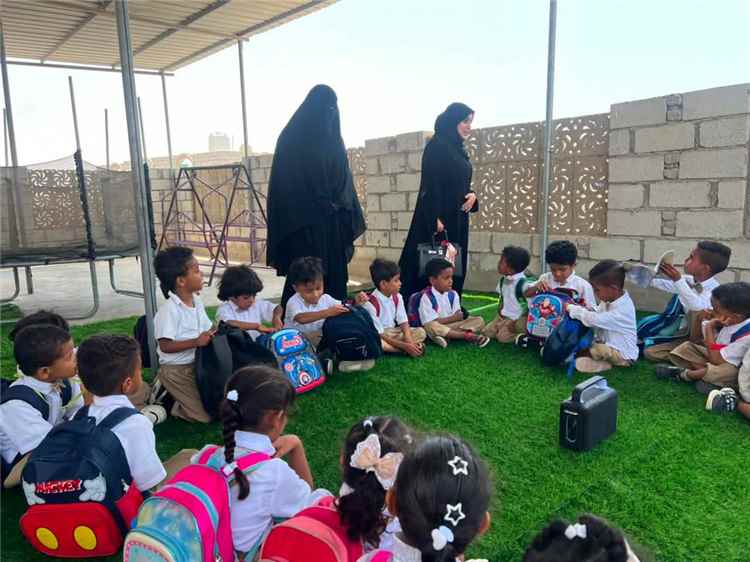 الوكيلة عبير الحضرمي تتفقد مراكز تحفيظ القرآن والعلوم الشرعية بالمكلا