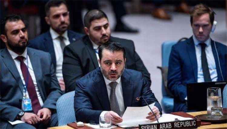 رويترز : رئيس الموساد أجرى اتصالًا مع وزير الخارجية السوري قبل قصف القاعدة الجوية في أدلب