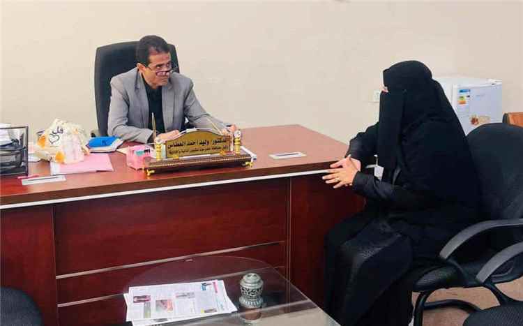 الوكيل العطاس يبحث مع رئيسة اللجنة الوطنية للمرأة بساحل حضرموت تعزيز التعاون ودعم قضايا المرأة