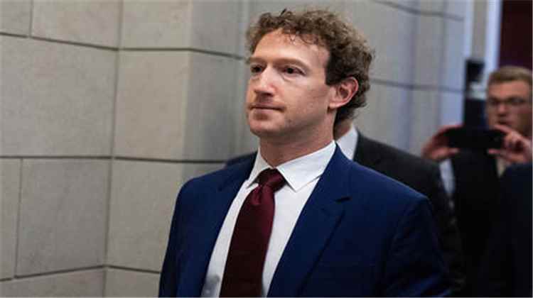 مؤسس موقع فيسبوك يوسع استثماراته العقارية باقتنائه قصراً إيرلندياً