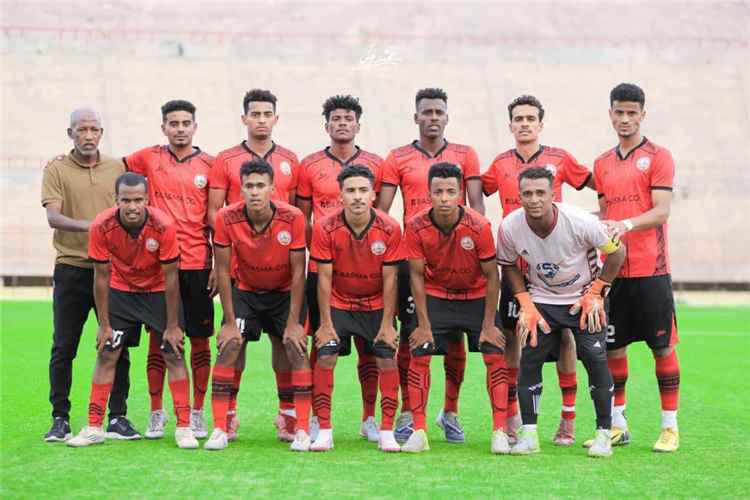 مدير عام تريم يهنئ نادي الوحدة بتتويجه بطلاً لدوري الدرجة الثالثة لأندية وادي حضرموت