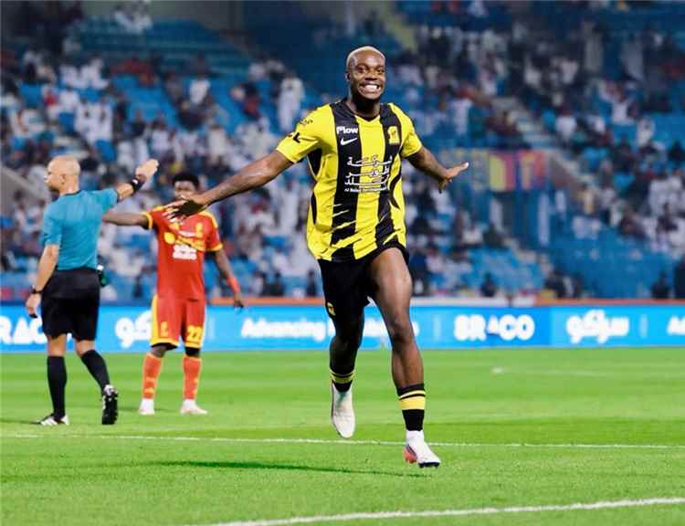 «بعشرة لاعبين» اتحاد جدة يحقق فوزًا مثيرا على القادسية في دوري روشن السعودي
