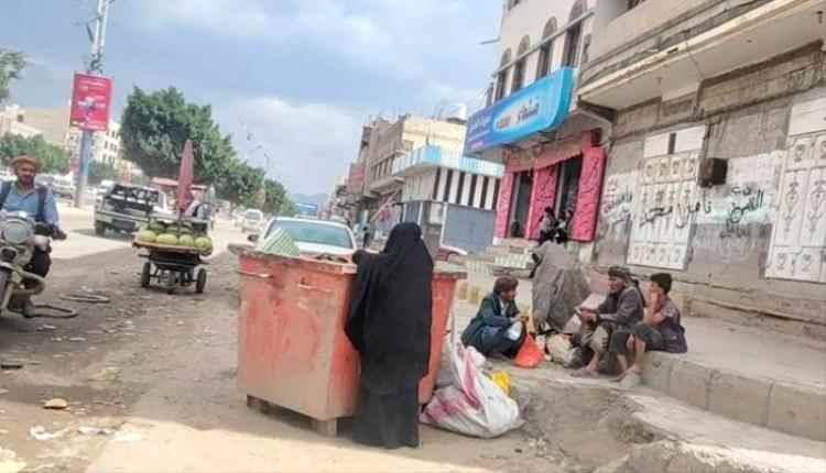 اليمنيون في قبضة الجوع .. سياسات الحـ.ــوثي تعمّق الفقر وتفجر السخط الشعبي