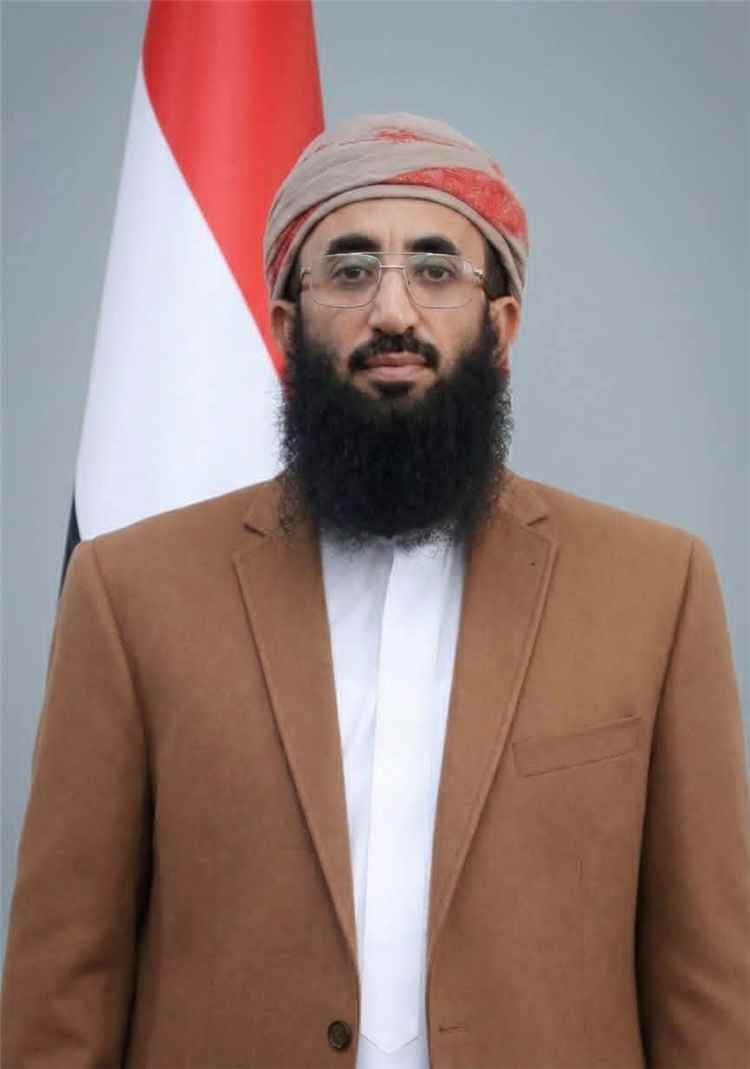 وزير الأوقاف: العلم الشرعي الصحيح حصن المجتمع من المشروع الحوثي والكهنوت
