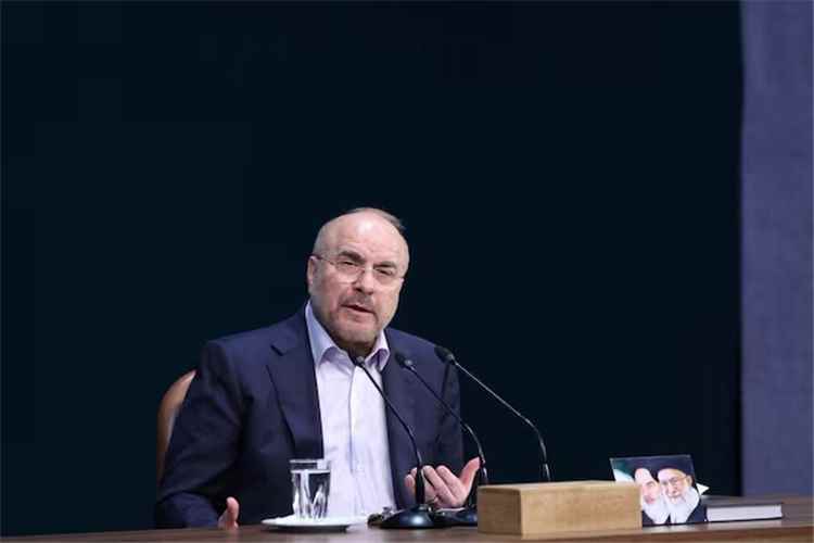 وكالة: إيران تمنح الإذن لناقلات نفط عراقية بعبور مضيق هرمز