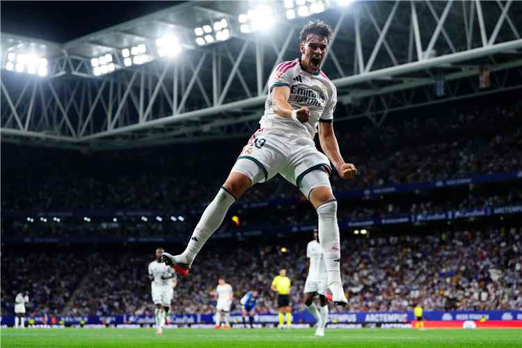 كارلوس اسبي يقود ريال مدريد لفوز جنوني على إسبانيول في مستهل مشواره في الدوري الاسباني