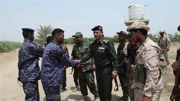 مدير أمن أبين يتفقد الانتشار الأمني في ميكلان بخنفر ويؤكد رفع الجاهزية وتعزيز التنسيق