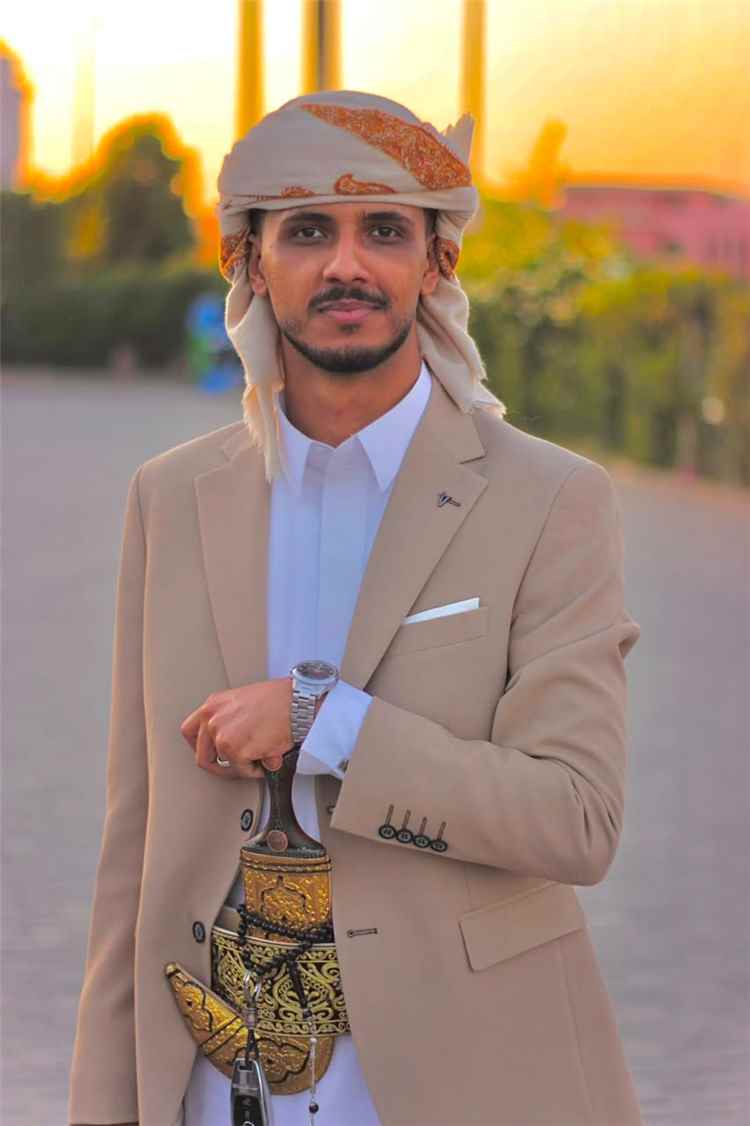 الشيخ صالح بدر البوبكري يهنئ العميد وسيم العمري بمناسبة زواج نجله عبدالرحمن