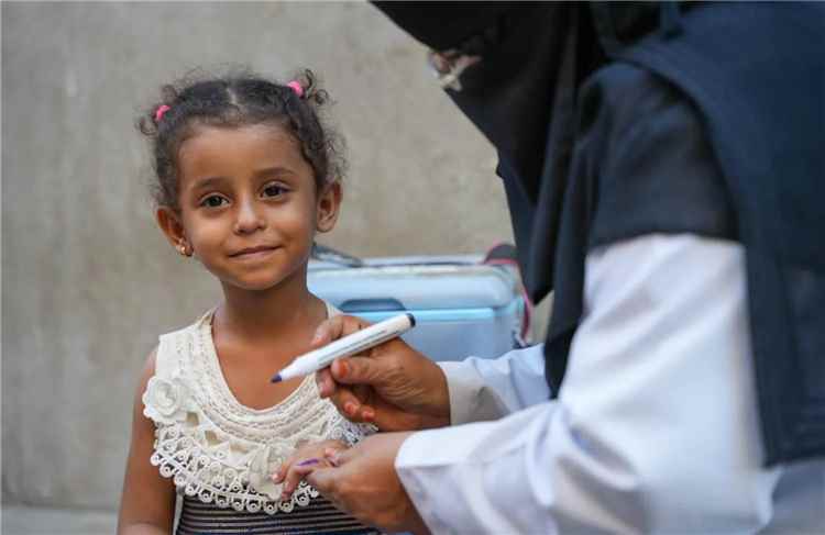 لقاحات الأطفال في اليمن ضحية القيود والتحريض الحوثي
