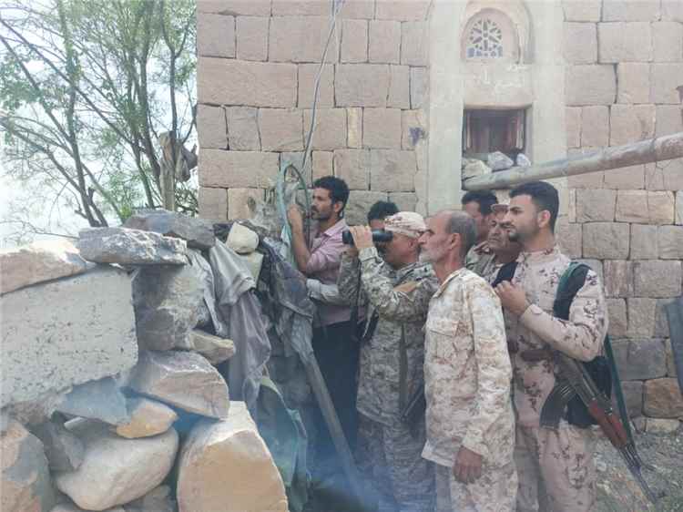 الشنفرة يتفقد خطوط التماس في الضالع ويعلن اقتراب مرحلة الحسم مع مليشيا الحوثي