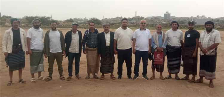 لجنة من وزارة الشباب والرياضة تزور نادي الهلال بيافع