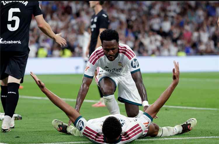 سحر مورينيو وهاتريك مبابي يقودان ريال مدريد لفوز عريض على سوسيداد في الليجا الإسبانية