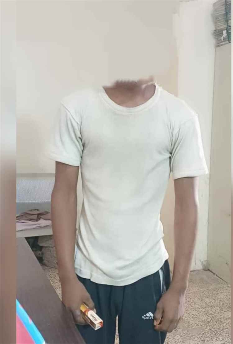 الأمن الوطني بلحج يضبط شخصًا متلبسًا بالسرقة في منطقة اللحوم