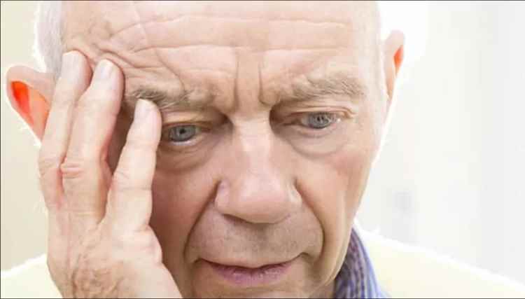 هل ينتقل الزهايمر عبر عمليات نقل الدم ؟