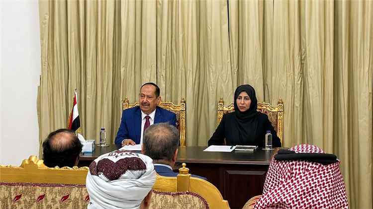 وزيرة الخارجية تلتقي أبناء الجالية اليمنية في مملكة البحرين