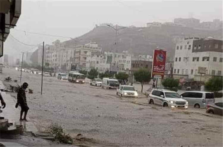 الأرصاد يحذر من أمطار رعدية وسيول مفاجئة في عدد واسع من المحافظات خلال الساعات المقبلة