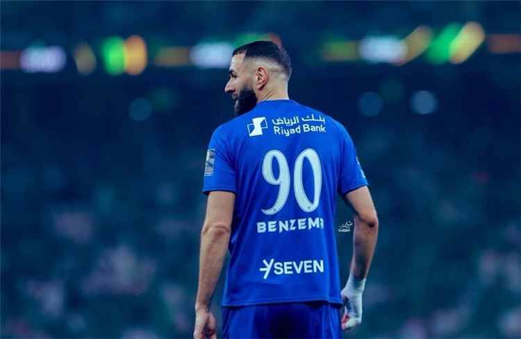 أحداث متسارعة ومفاجئة.. الهلال يفسخ عقد بنزيما