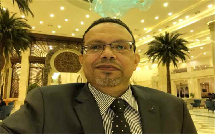 حاتم عثمان: اليمن يقترب من حافة الحرب الشاملة وسط تصاعد الهجمات والتحذيرات الدولية