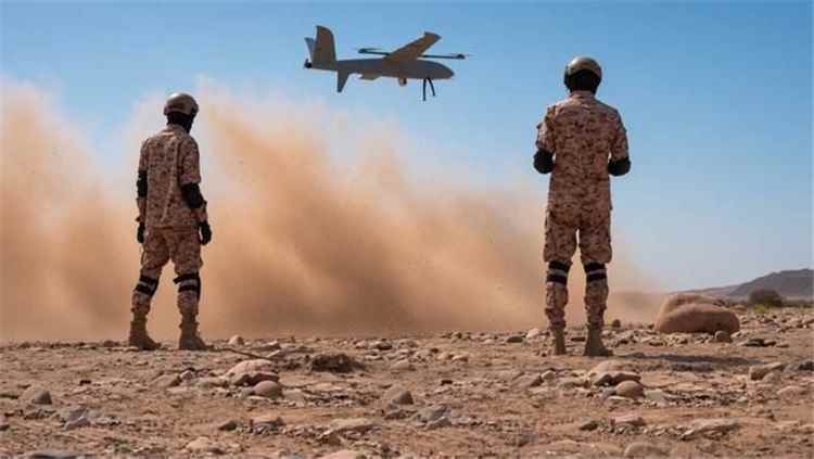 تصعيد ميداني وإعلامي في عدة جبهات.. القوات الحكومية تكثف نشر مشاهد عملياتها ضد الحوثيين